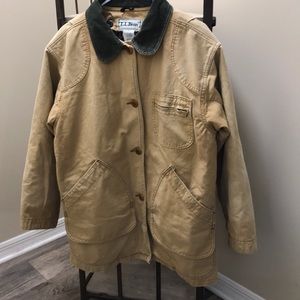 L.L. Bean women’s tan barn jacket